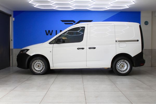 2022-Volkswagen-Caddy-Cargo-16i-81kw-Panel-Van image:3