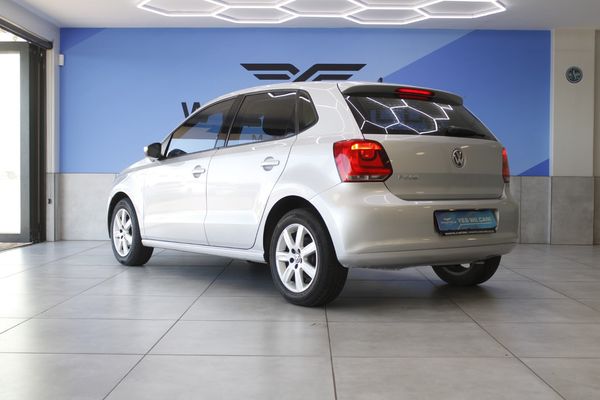 2013-Volkswagen-Polo-14-Comfortline-5-dr image:4
