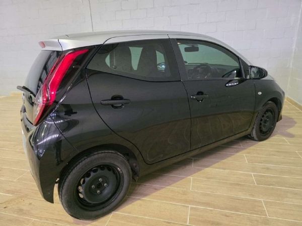 2020-Toyota-Aygo-10-X-Clusiv-5-dr image:11