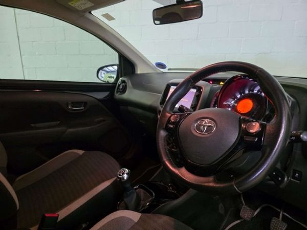 2020-Toyota-Aygo-10-X-Clusiv-5-dr image:15