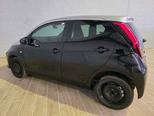 2020-Toyota-Aygo-10-X-Clusiv-5-dr image:8
