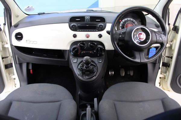 2012-Fiat-500-14-Lounge image:13