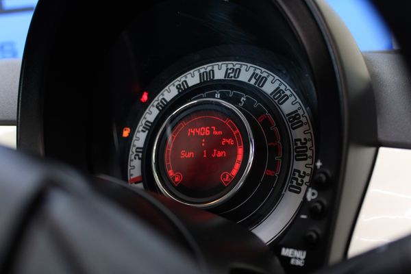 2012-Fiat-500-14-Lounge image:26