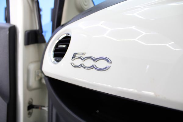 2012-Fiat-500-14-Lounge image:8