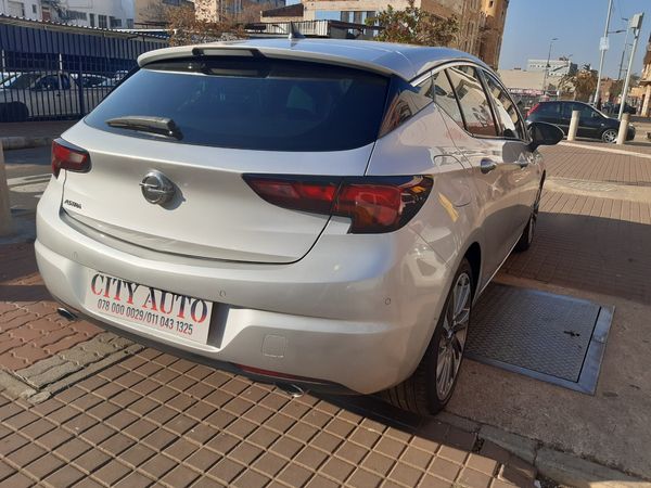 2017-Opel-Astra-16T-Sport-Plus-5-dr image:9