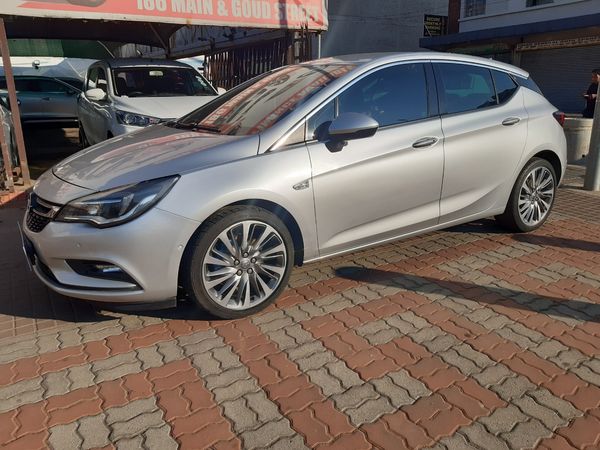 2017-Opel-Astra-16T-Sport-Plus-5-dr image:13