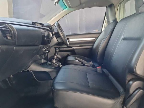 2024-Toyota-Hilux-20-VVTi-Single-Cab image:10