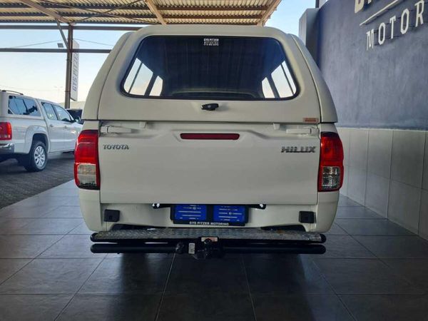 2024-Toyota-Hilux-20-VVTi-Single-Cab image:7