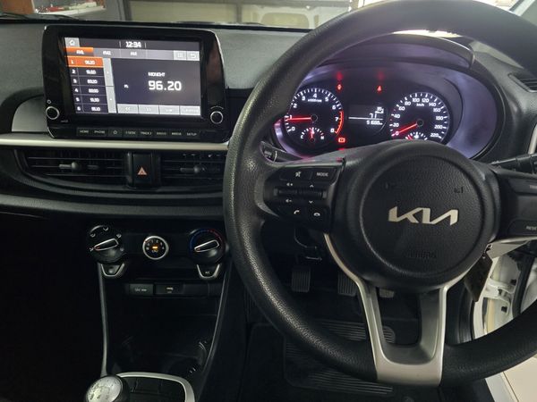 2022-Kia-Picanto-10-Street image:9