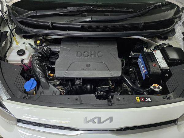 2022-Kia-Picanto-10-Street image:13