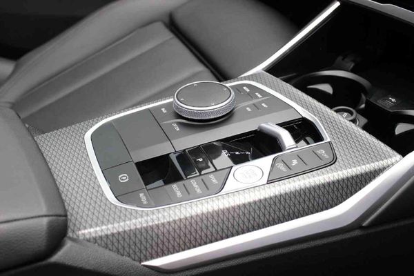 2023-BMW-3-Series-320i-M-Sport-Auto image:17