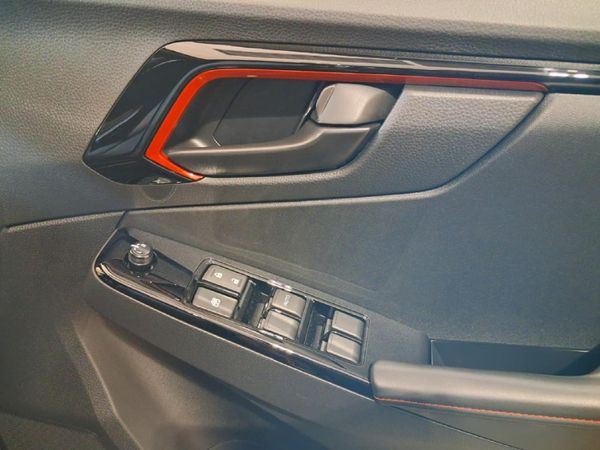 2026-Isuzu-D-Max-19-DDI-HR-X-Rider-Auto-Double-Cab image:19