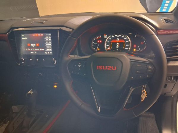 2026-Isuzu-D-Max-19-DDI-HR-X-Rider-4x4-Auto-Double-Cab image:21