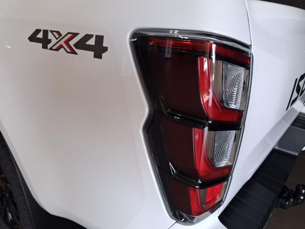 2026-Isuzu-D-Max-19-DDI-HR-X-Rider-4x4-Auto-Double-Cab image:3