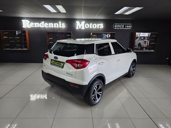 2022-Mahindra-XUV-300-12T-SE-W4 image:2
