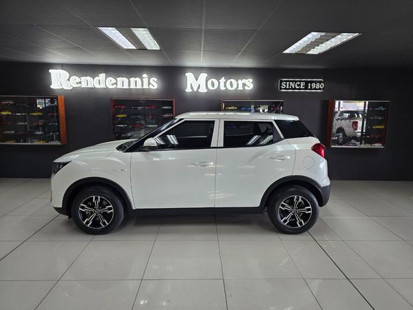 2022-Mahindra-XUV-300-12T-SE-W4 image:5