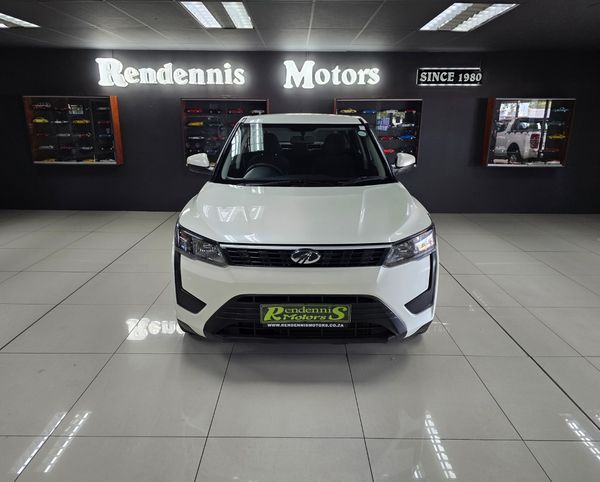 2022-Mahindra-XUV-300-12T-SE-W4 image:6