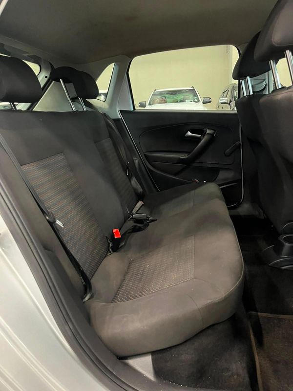 2019-Volkswagen-Polo-Vivo-14-Trendline-5-dr image:11