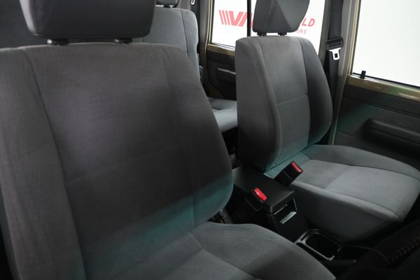 2024-Toyota-Land-Cruiser-79-28-GD-6-Auto-Double-Cab image:9