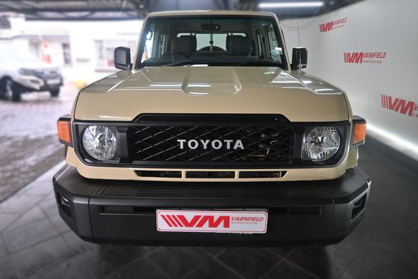 2024-Toyota-Land-Cruiser-79-28-GD-6-Auto-Double-Cab image:1
