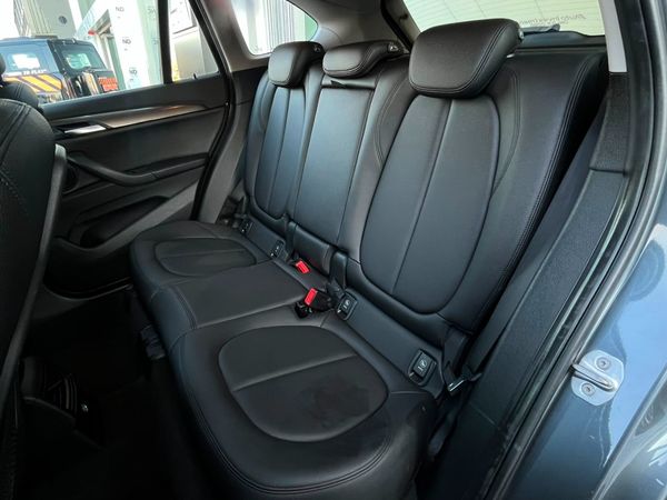 2016-BMW-X1-sDrive20d image:14