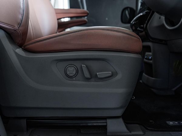2025-Hyundai-Staria-22d-Luxury-Auto image:10