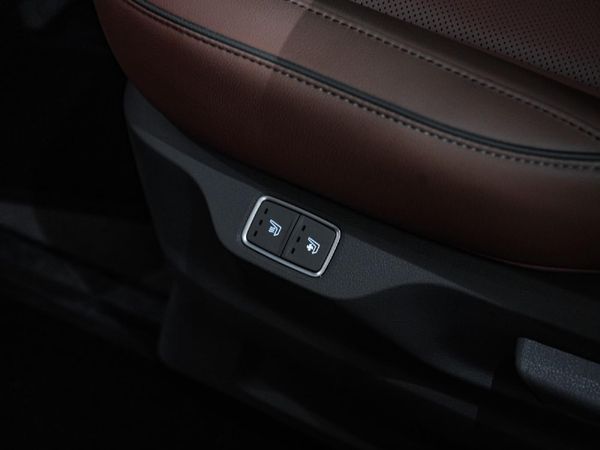 2025-Hyundai-Staria-22d-Luxury-Auto image:16