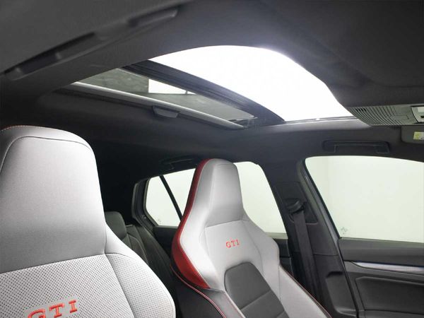 2024-Volkswagen-Golf-8-GTI-20-TSI-Auto image:20