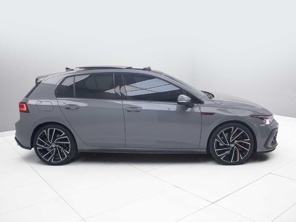 2024-Volkswagen-Golf-8-GTI-20-TSI-Auto image:3