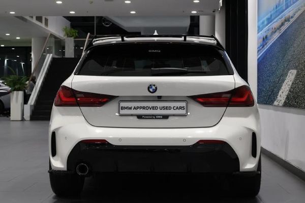 2023-BMW-1-Series-118i-M-Sport image:4