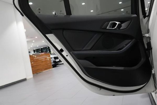 2023-BMW-1-Series-118i-M-Sport image:6