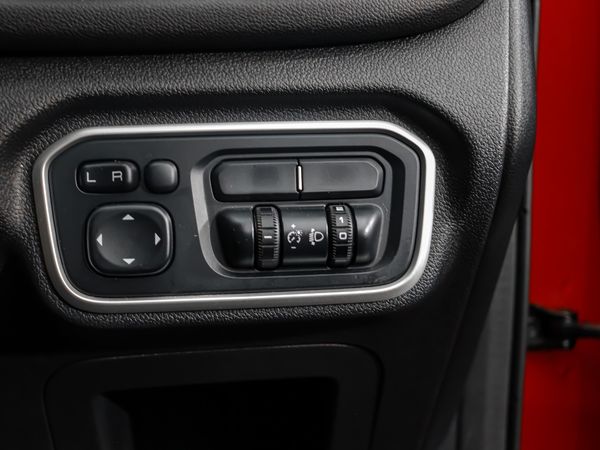 2022-GWM-P-Series-PV-20-TD-LS-Auto-Double-Cab image:9
