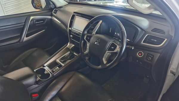 2021-Mitsubishi-Pajero-Sport-24D-Auto image:8