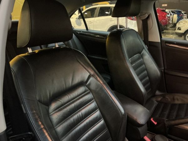 2013-Volkswagen-Jetta-VI-14-TSI-Comfortline image:13