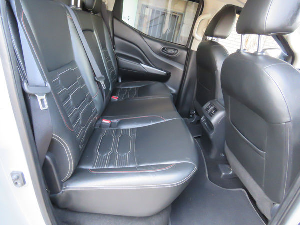 2022-Nissan-Navara-25-DDTi-PRO-2X-Auto-Double-Cab image:9