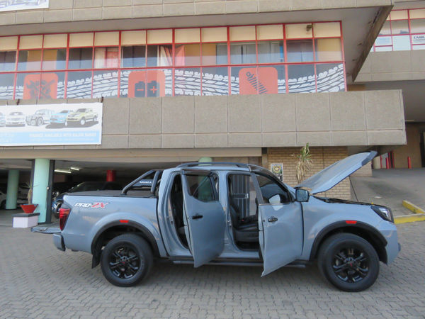 2022-Nissan-Navara-25-DDTi-PRO-2X-Auto-Double-Cab image:14