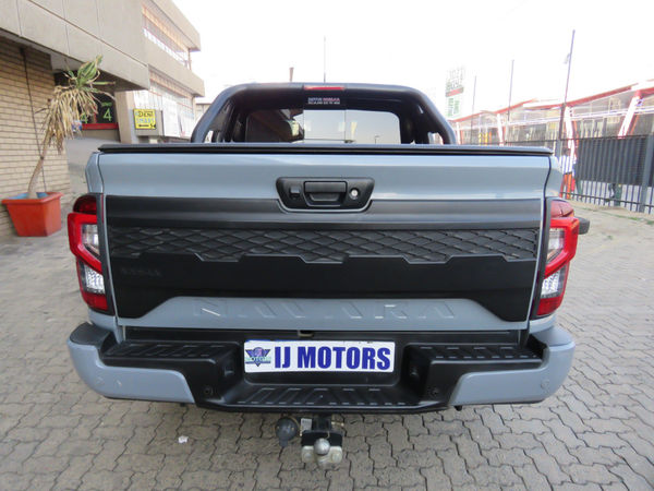 2022-Nissan-Navara-25-DDTi-PRO-2X-Auto-Double-Cab image:3