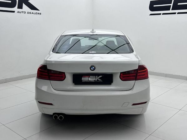 2014-BMW-3-Series-328i-M-Sport image:3