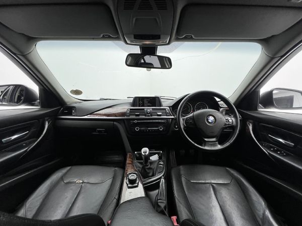2014-BMW-3-Series-328i-M-Sport image:8