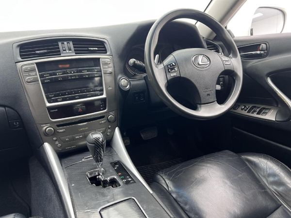 2009-Lexus-IS-250-Auto image:5