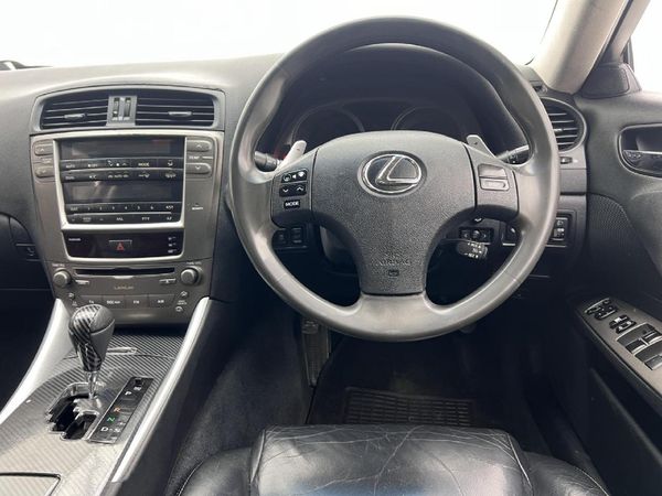 2009-Lexus-IS-250-Auto image:6