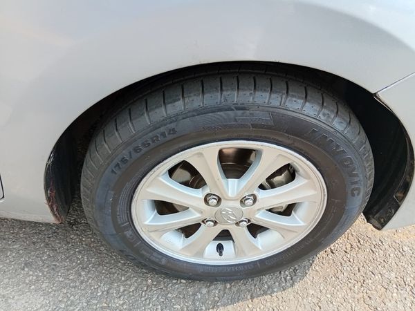 2019-Hyundai-Grand-i10-10-Motion image:10