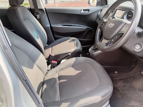 2019-Hyundai-Grand-i10-10-Motion image:7