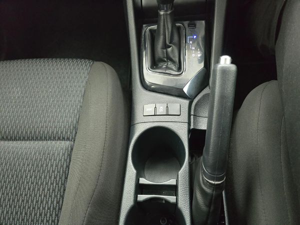 2024-Toyota-Corolla-Quest-18-Auto image:15