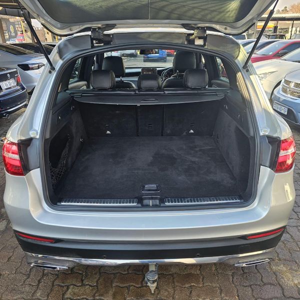 2016-Mercedes-Benz-GLC-Coupe-220d-Exclusive image:18