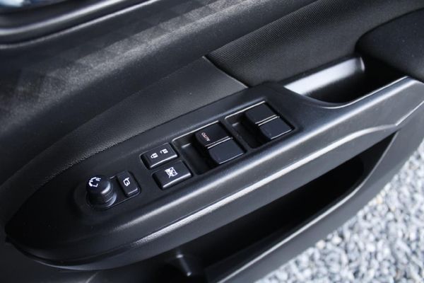 2025-Suzuki-Swift-12-GL image:17