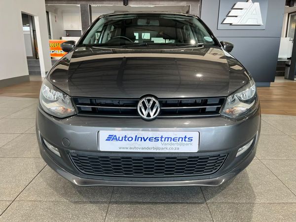 2011-Volkswagen-Polo-16-Comfortline-5-dr image:10
