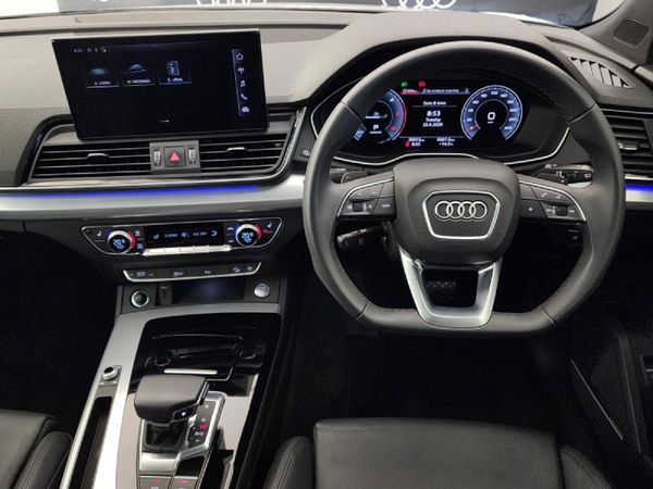2023-Audi-Q5-Sportback-quattro-S-Line-Auto-40-TDI image:11