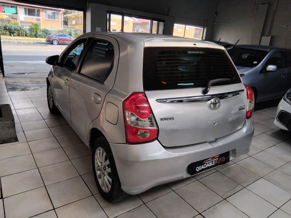 2018-Toyota-Etios-15-XS image:3