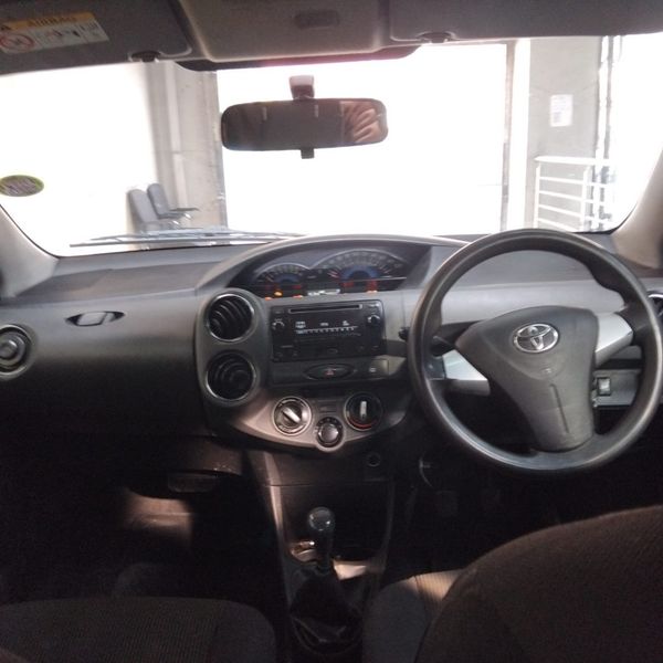 2018-Toyota-Etios-15-XS image:6